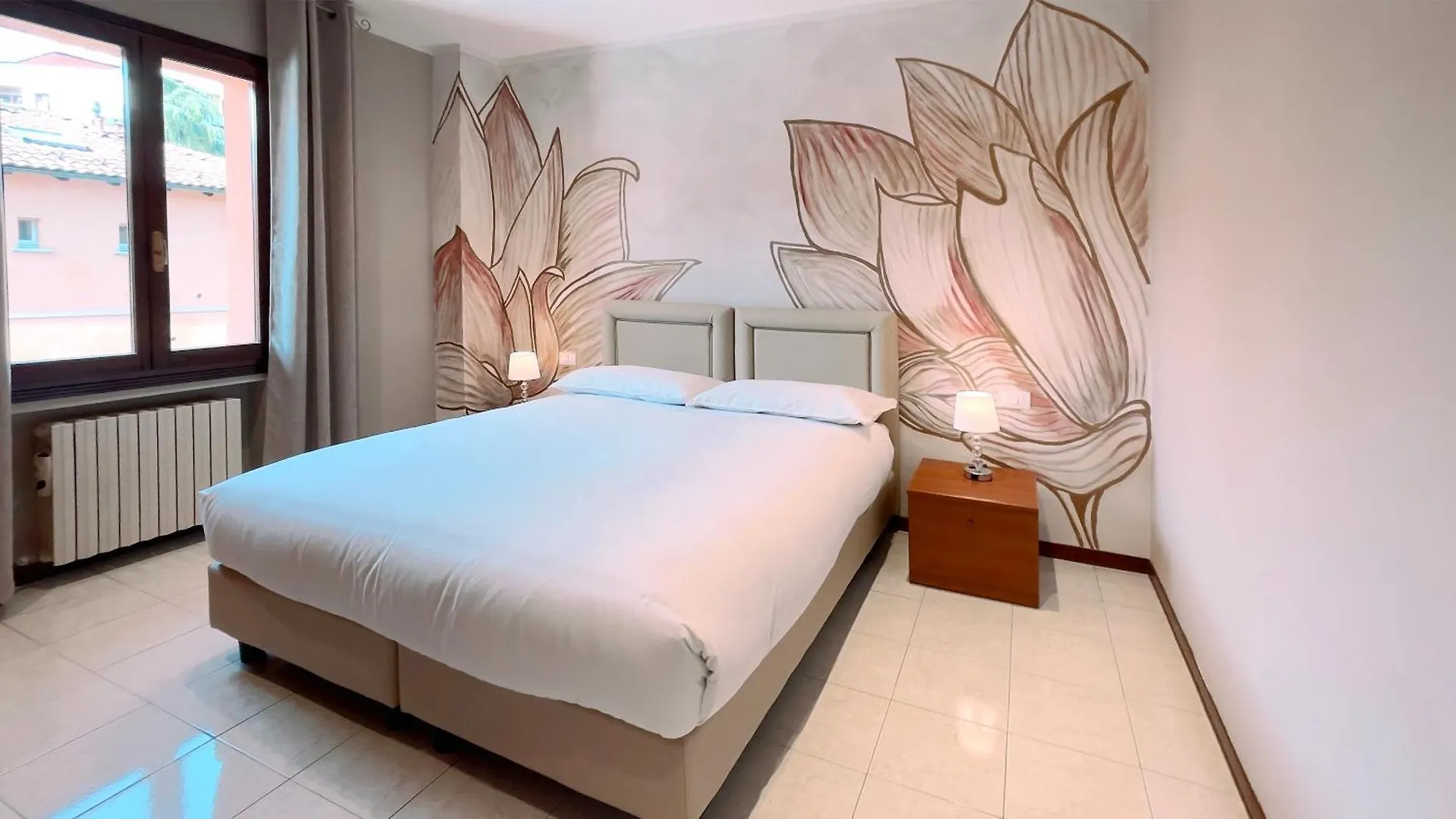 Int 18 - Suite Lorenzo Bologna