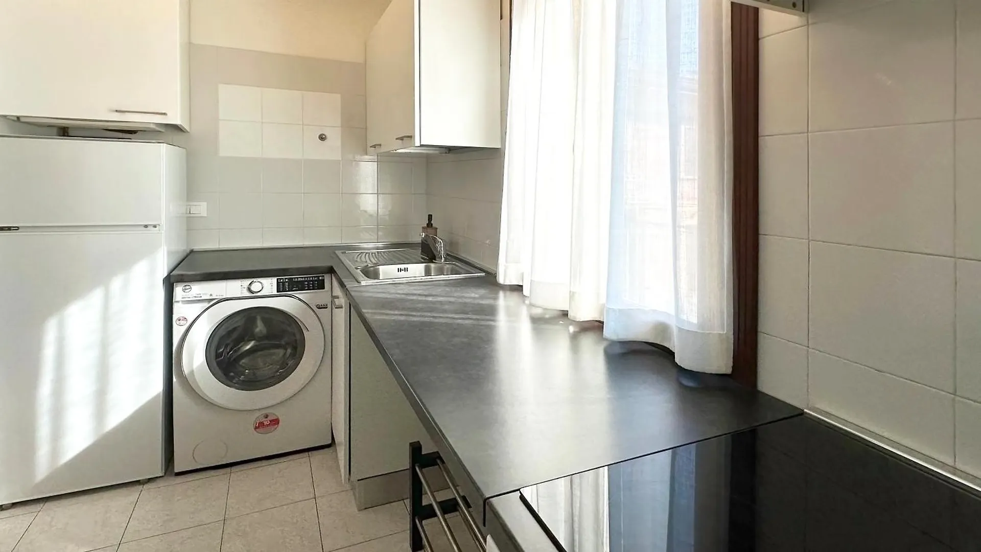 Int 18 - Suite Lorenzo Bologna Italy